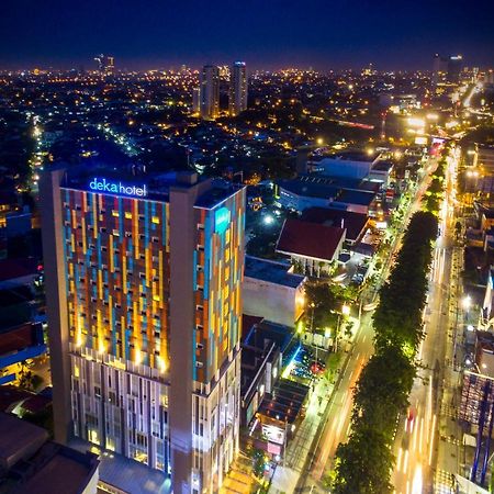 Deka Hotel Surabaya Hr Muhammad Eksteriør bilde